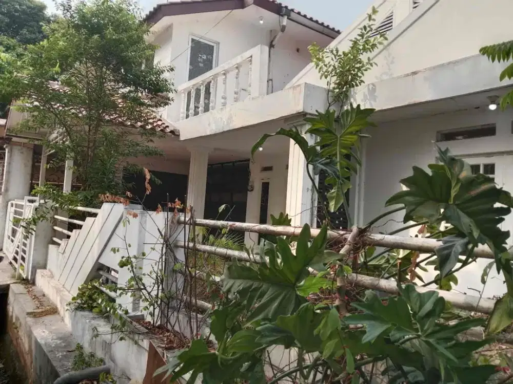 Rumah asri nyaman cocok untuk hunian & kantor di tebet dalam jakarta selatan