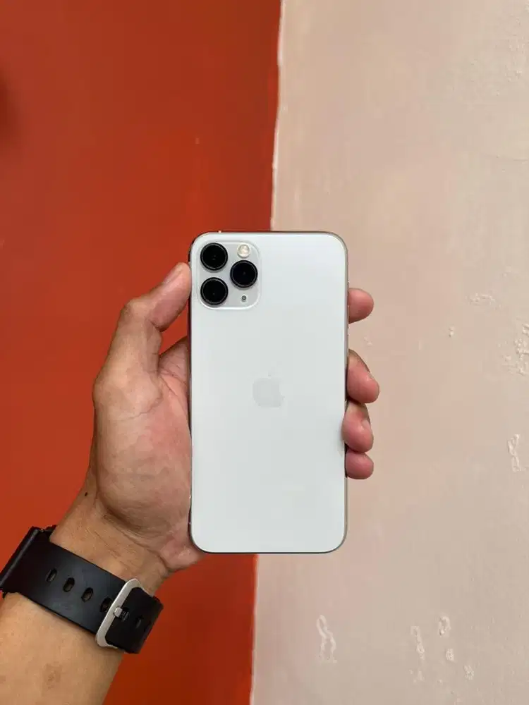 IPHONE 11 PRO 256GB SILVER