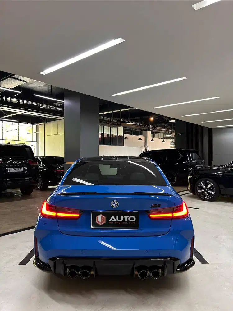 BMW M3 Competition iDrive-8 2023 Biru Km10rb B71INT id-8