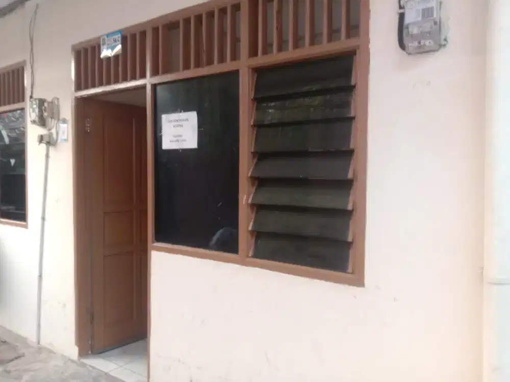 Disewakan Kontrakan 3 Petak area Mencong, Paninggilan Utara, Ciledug