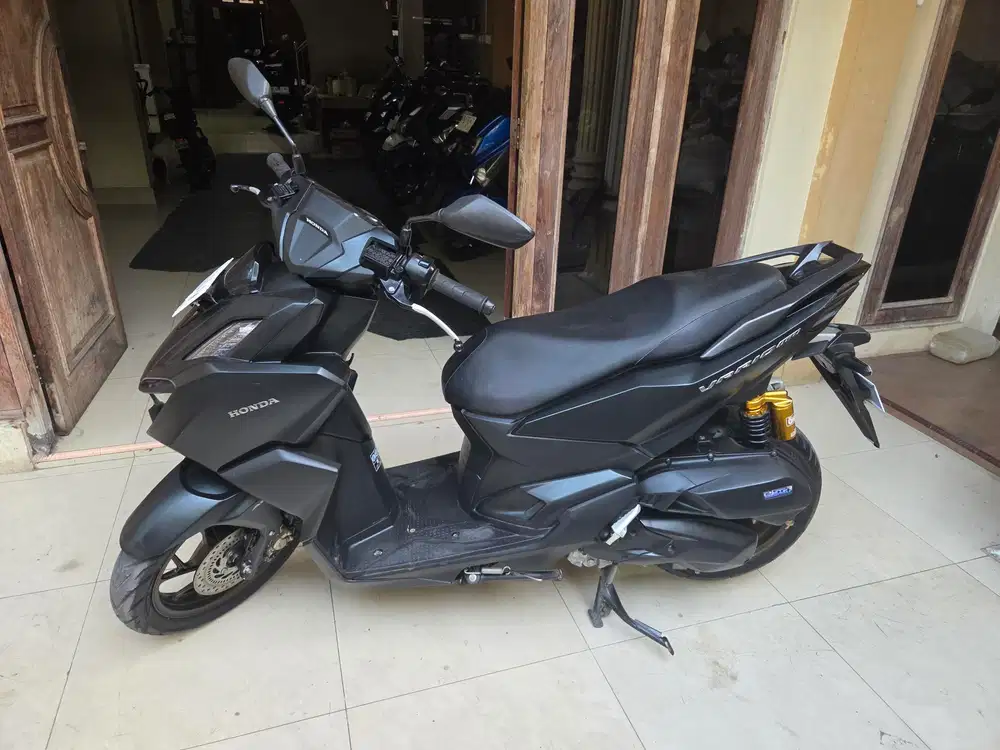 Vario 160 abs hitam 2022 Gbm kredit // tunai