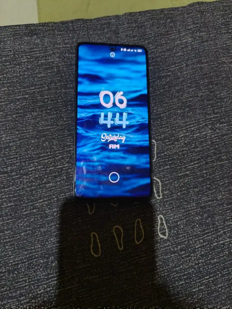 Bismillah di jual cepat hp redmi note 13 ram 8/128