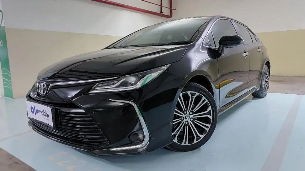 TDP 13 JT Toyota Corolla Altis 1.8 V Bensin-AT Hitam 2021