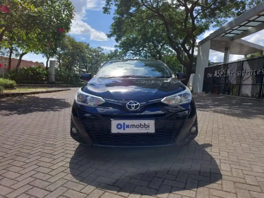 TDP 8, JT Toyota Yaris 1.5 G Bensin-AT Hitam 2019