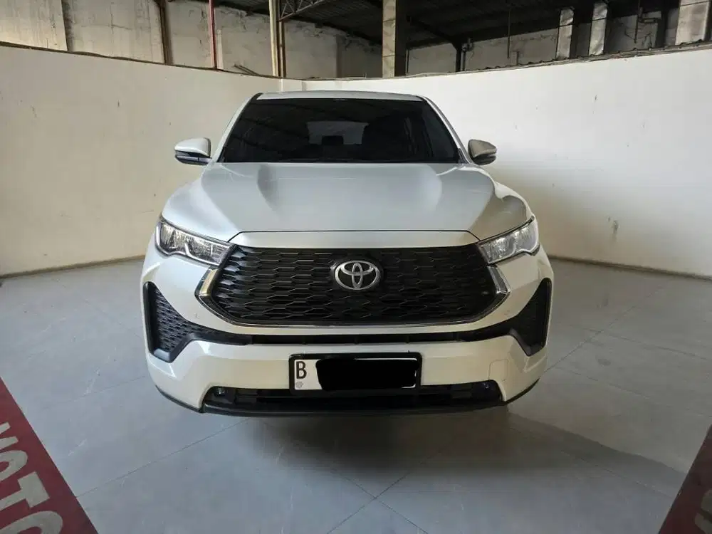 Toyota Innova Zenix V 2.0 AT ( Matic ) 2023 Putih Km 40rban Mulus Bsn