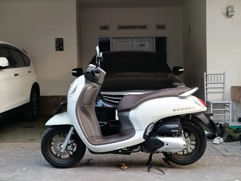 Scoopy prestige tahun 2024 low km 18rb/tt boleh gan cash lebih bagus