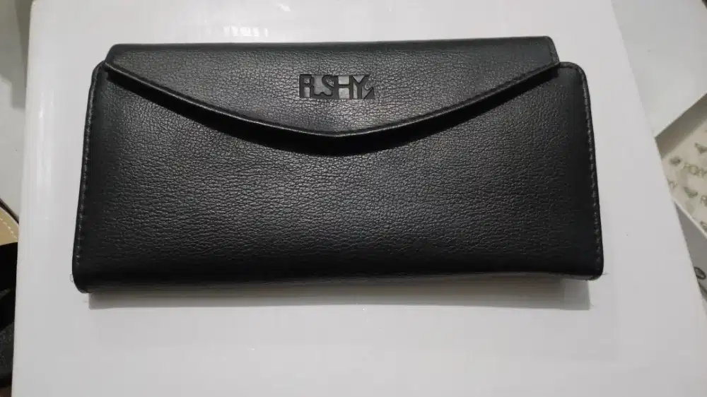 Dompet panjang kulit sintetis