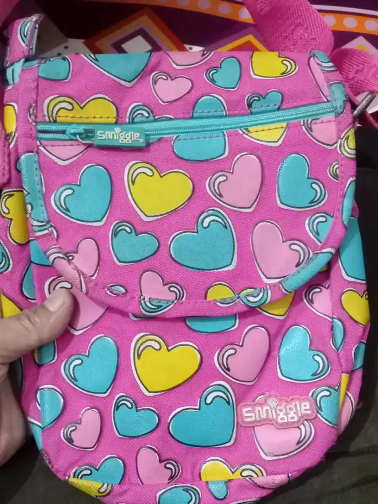 Smiggle tas anak slempang