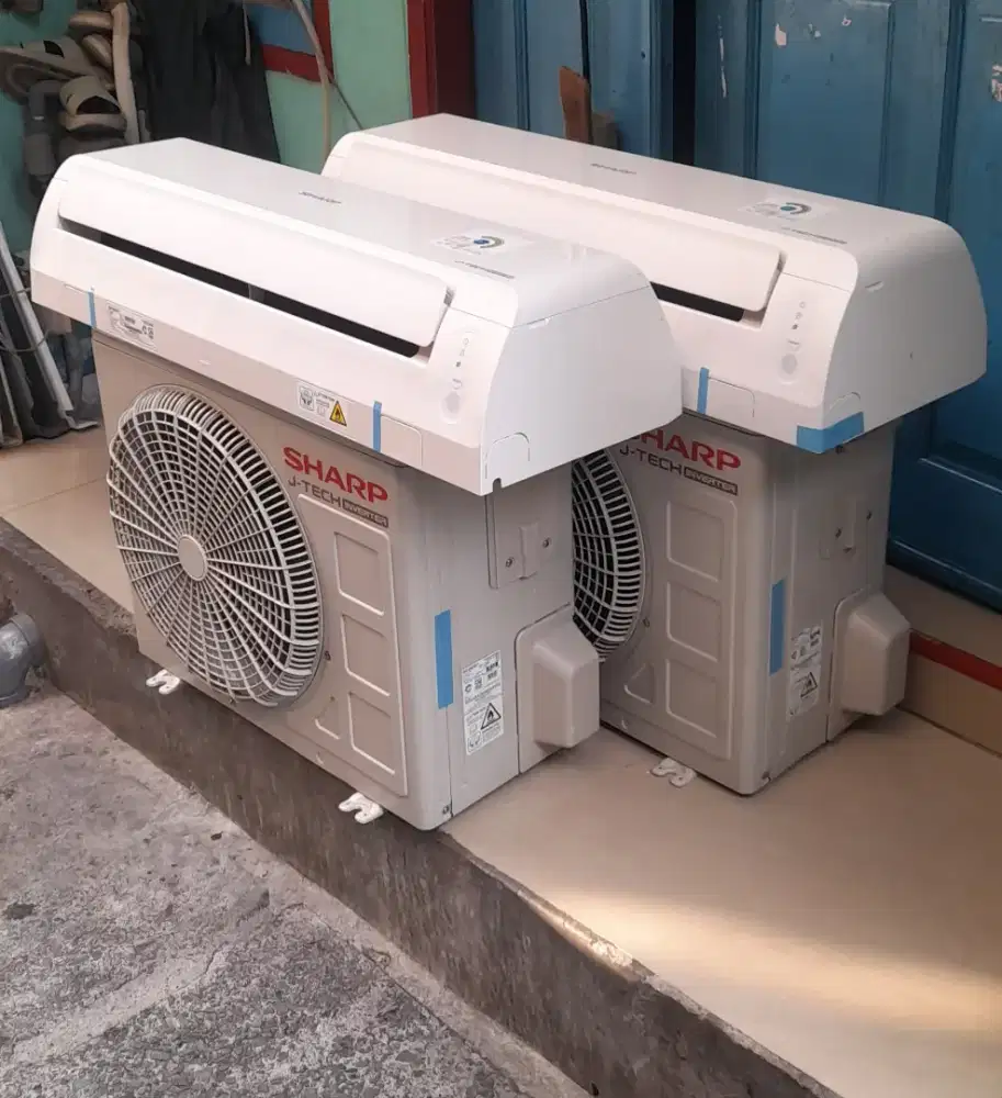 Jual sharp J-TECH inverter 1/2 pk an R32 terbaru belum lm pakek mulus