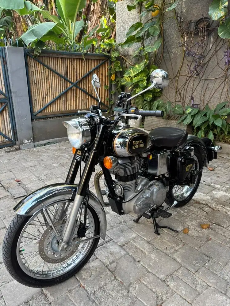 Royal Enfield Classic 500 cc Black Chrome