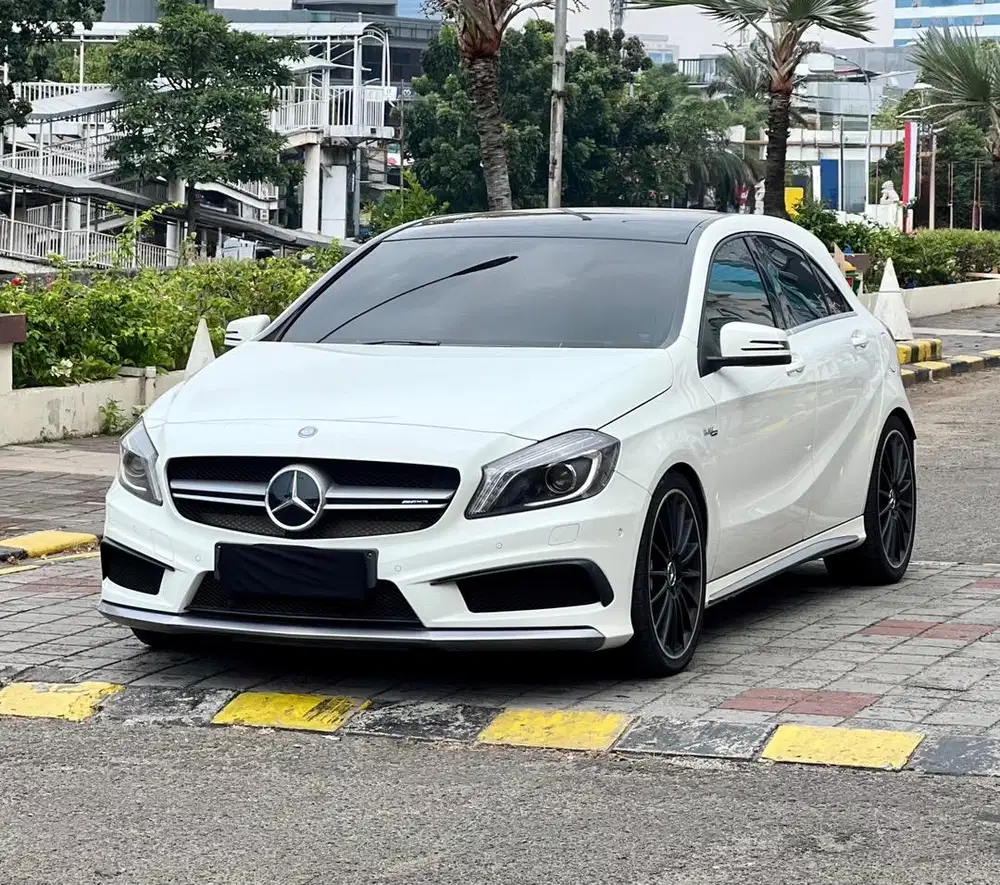 Mercy A45 AMG W176 2015