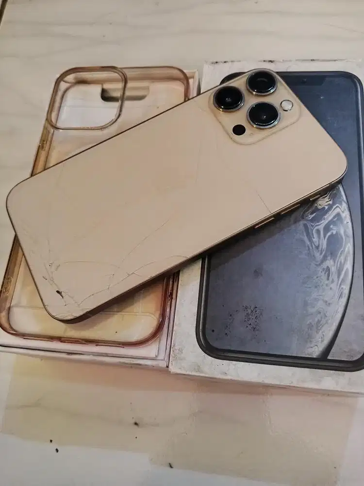 iphone XR 128 fullset tt/bt
