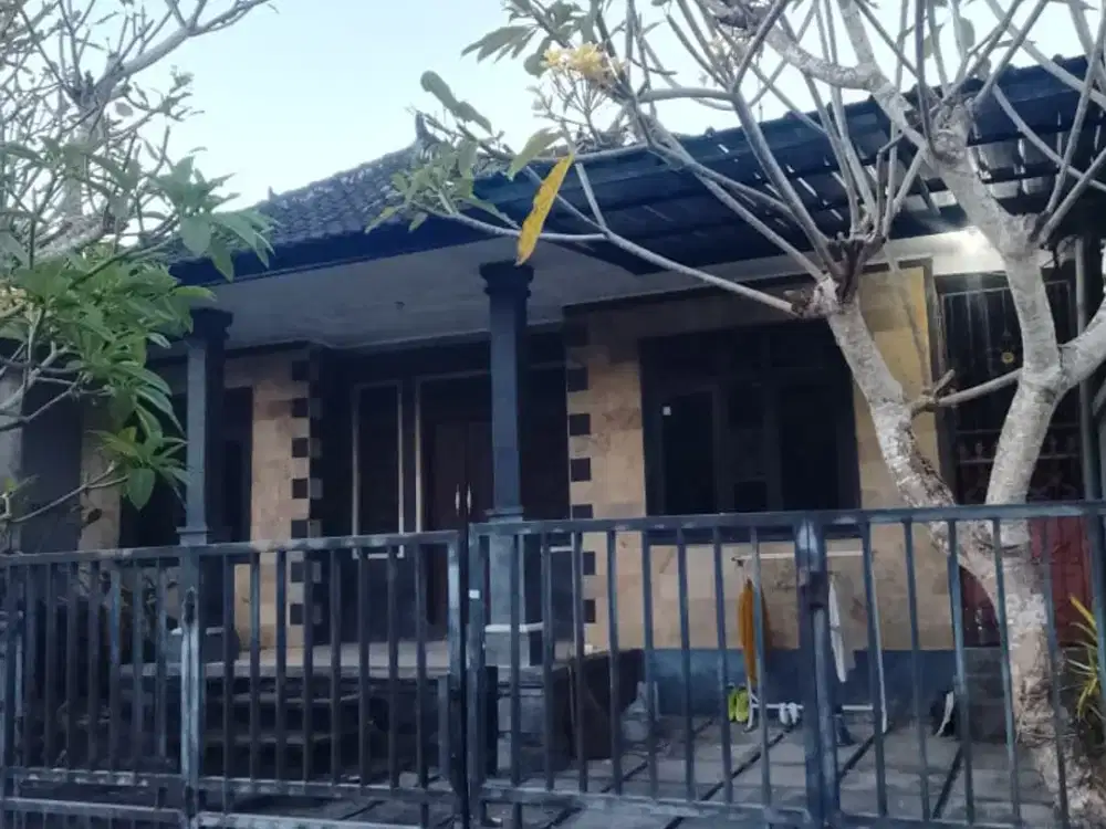 FOR SALE – RUMAH SECOND DI PENATIH, DENPASAR TIMUR