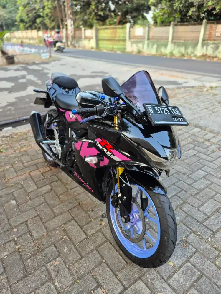 Dijual Suzuki GSX 150R tahun 2021