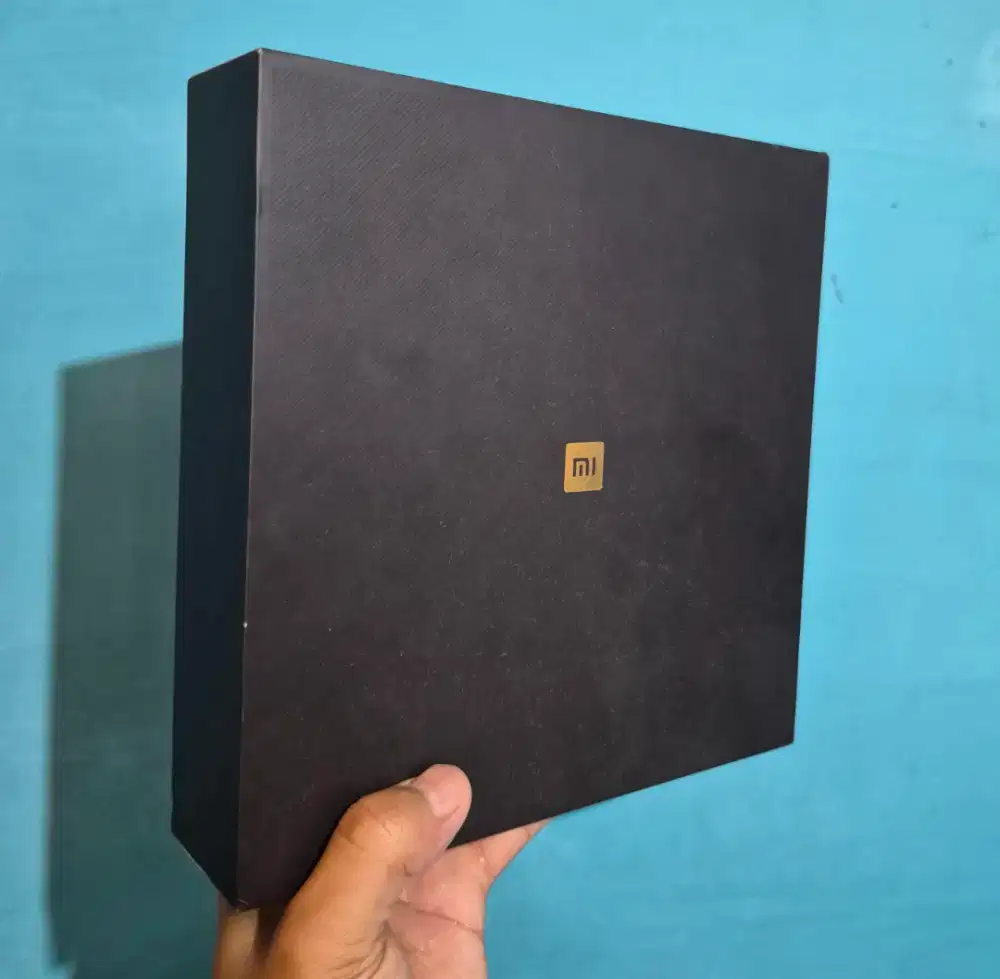 Xiaomi MI MIX 3 
Mulus Like New 
RAM 6/128
NO TT / NO BT