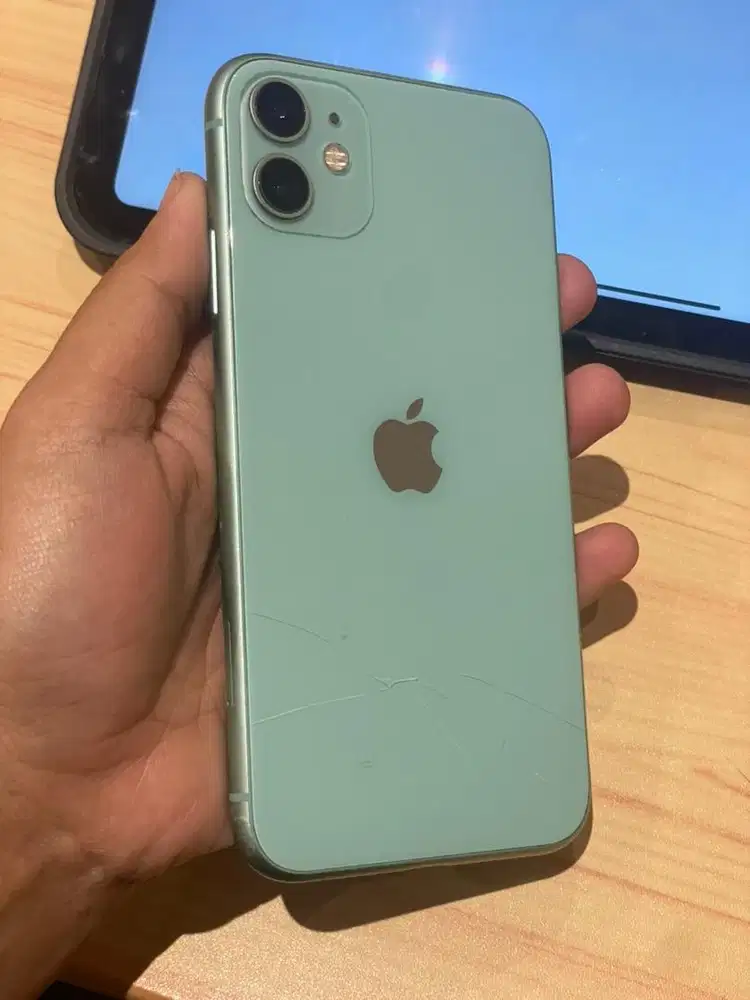 BU IPHONE 11 64GB INTER