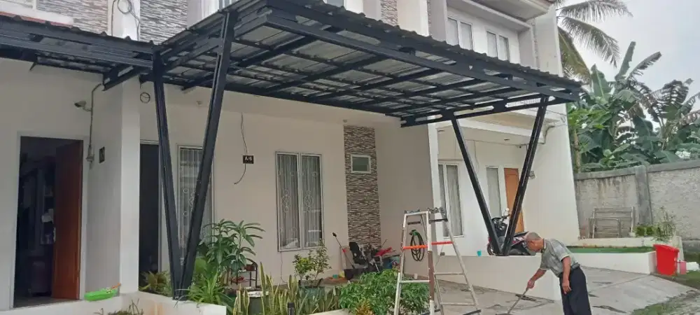 Kanopi baja ringan