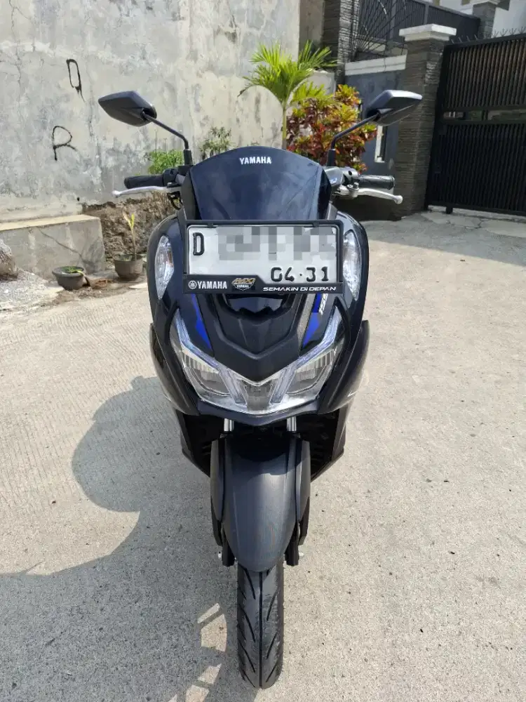 Yamaha Lexi LX155cc Metallic Black
