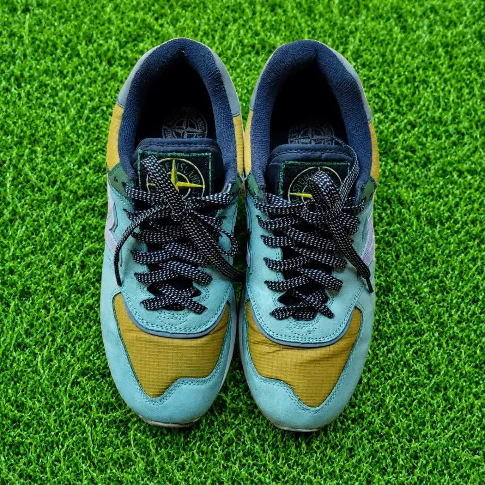 Sepatu Running New Balance Stones Island No 7,5 ( 41.5 )
