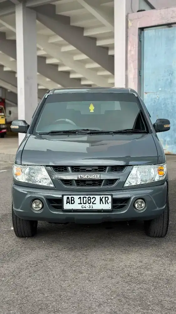 Isuzu panther 2006 LS