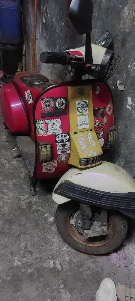 Vespa strada CDI th 90 jual cepat aja gan