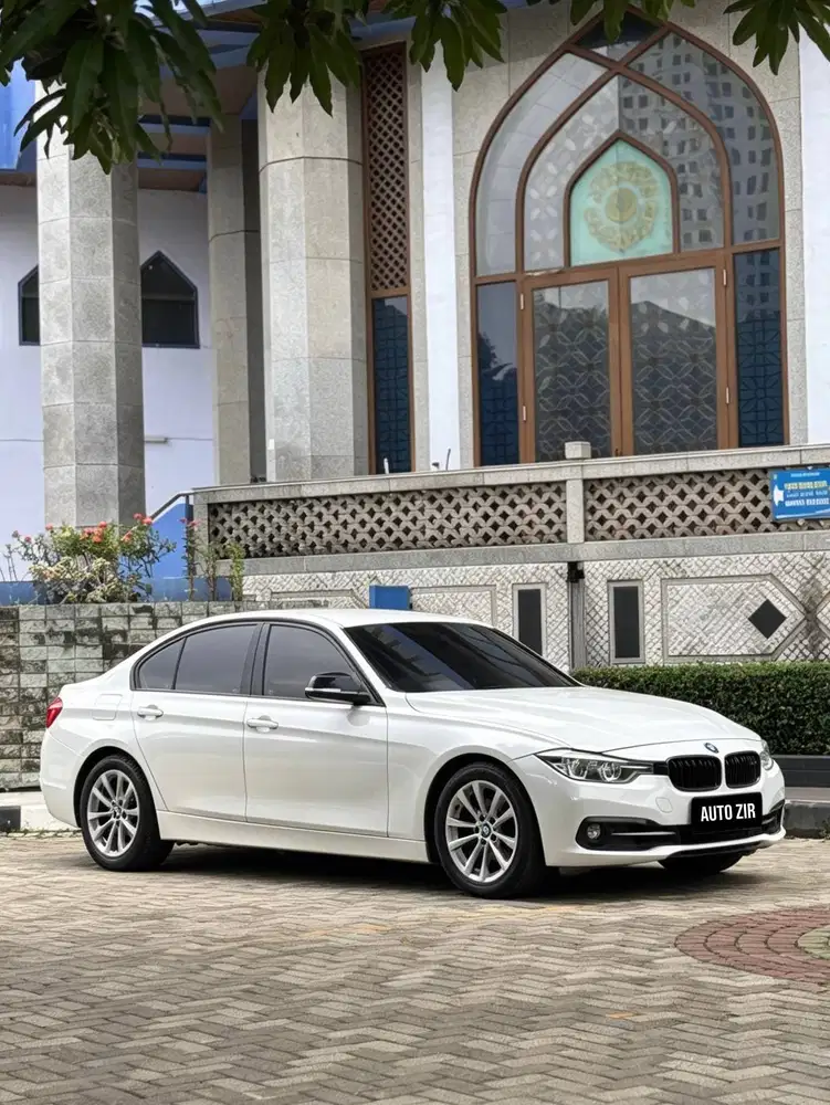 BMW 320i F30 Luxury Putih 2017 Tdp Murmer Ori Menarik Bu Antik Baru Ok