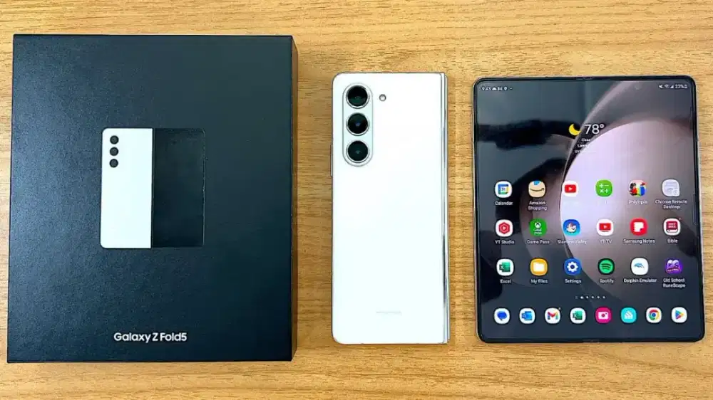 Samsung Galaxy Z Fold 5