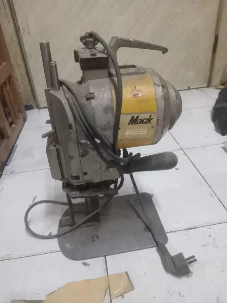 Mesin potong kaus