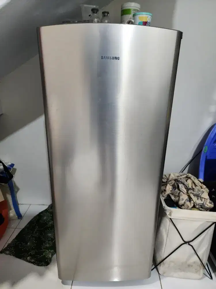 Kulkas 1 pintu Samsung rr18r1000sa