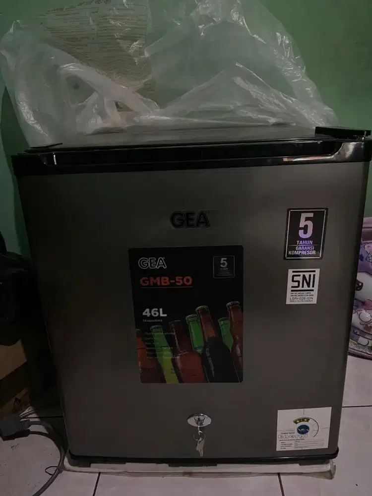 Kulkas gea gmb-50 mini bar