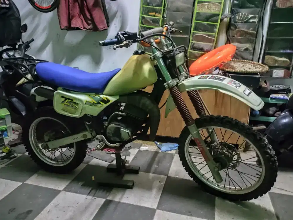 SUZUKI TS 125 Tahun 2003