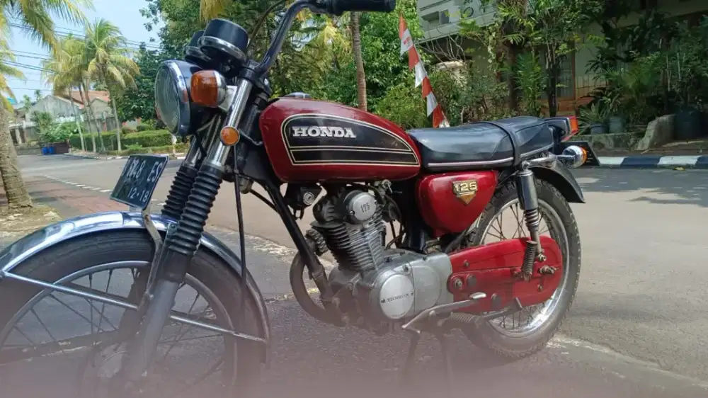 DIJUAL CEPAT - HONDA CB 125 TAHUN 1974