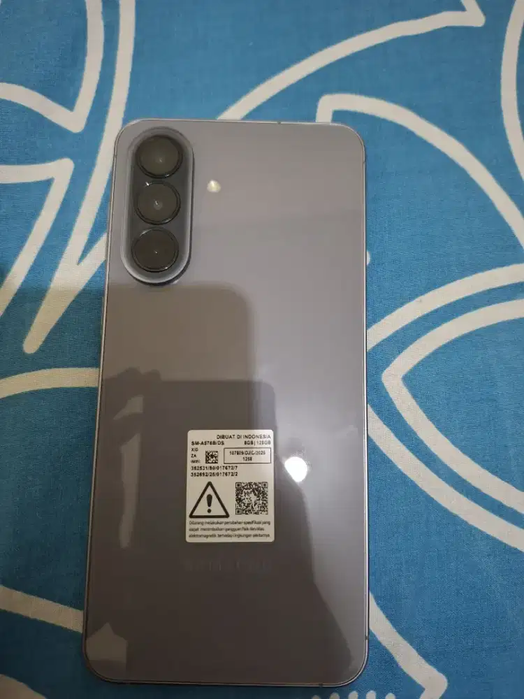 samsung A57 8/128gb