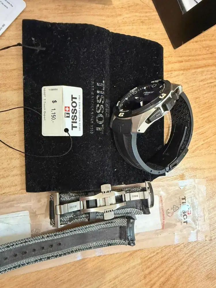 Jam tangan tissot t touch solar