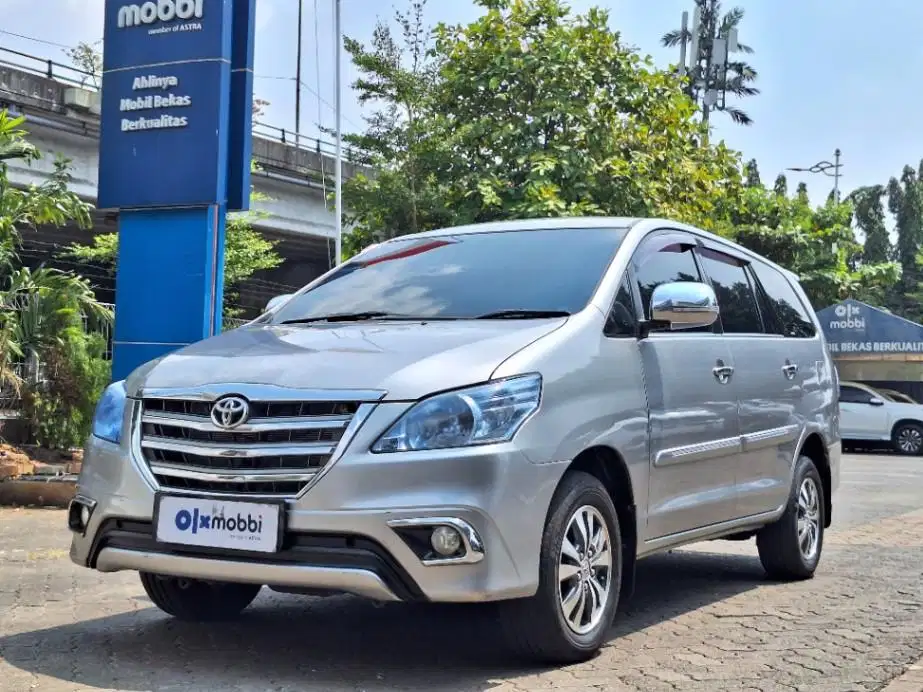 Toyota Kijang Innova 2.0 G Bensin-AT 2015