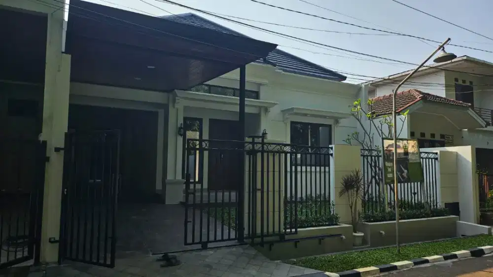 Rumah Asri Modern Strategis Sangat Terawat Di Selatan Kota Jakarta