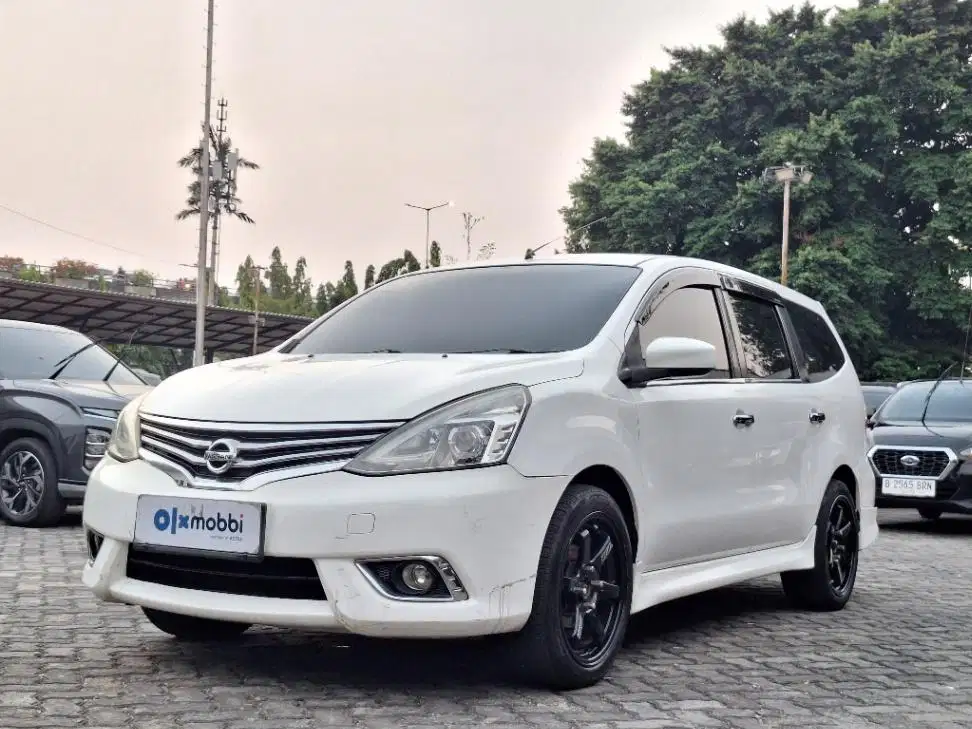 Nissan Grand livina 1.5 SV Bensin-AT 2017