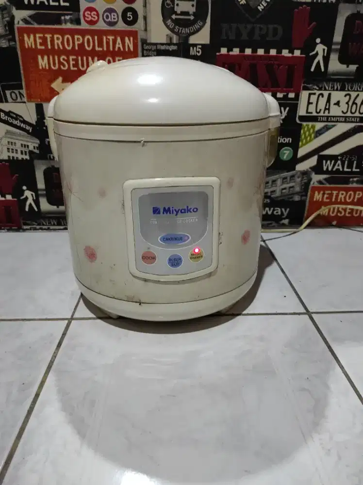 Miyako rice cooker 3in1 MCM 706
