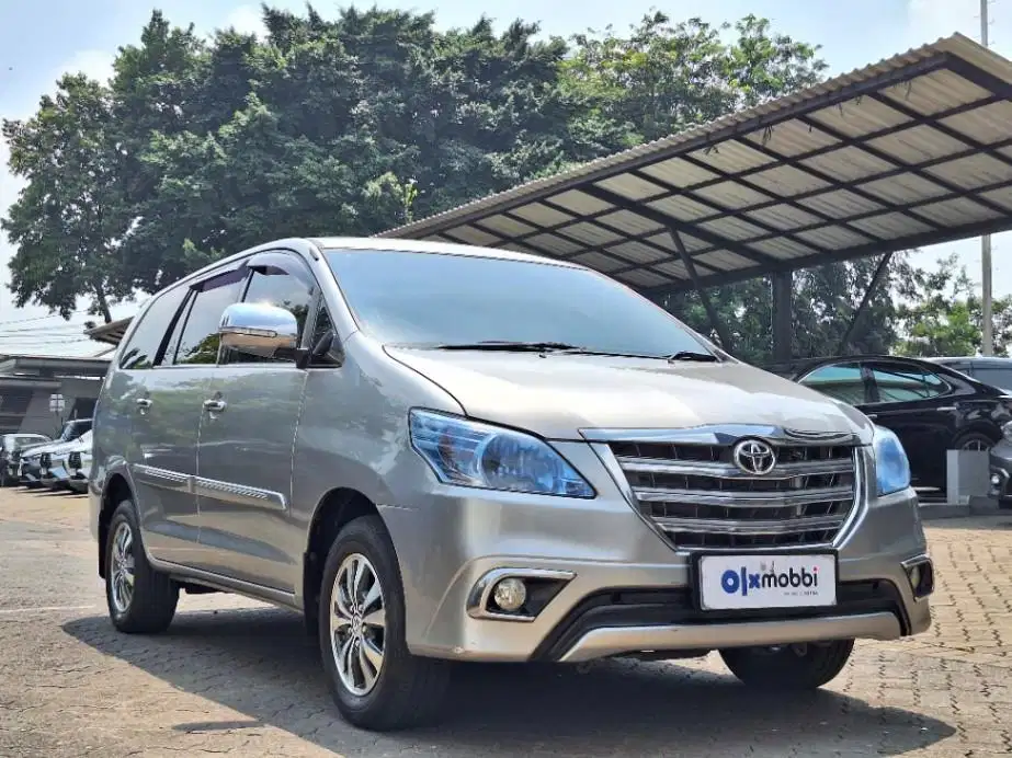 Toyota Kijang Innova 2.0 G Bensin-AT 2015