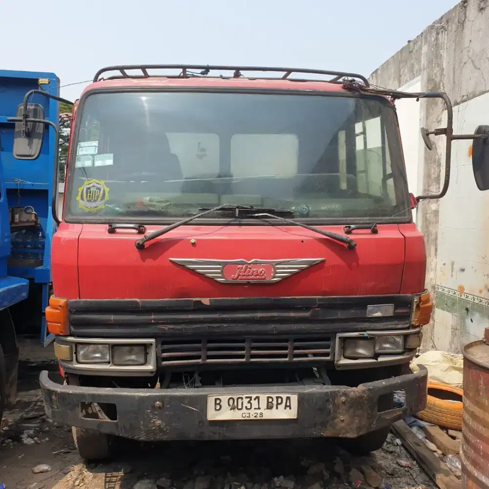 Truk tronton hino ranger