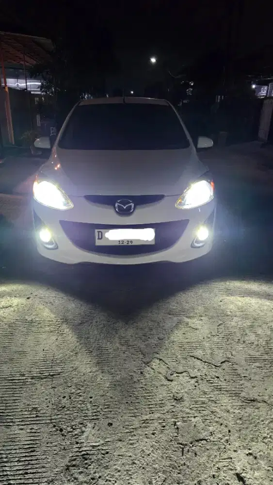 MAZDA 2 TYPE R TAHUN 2011