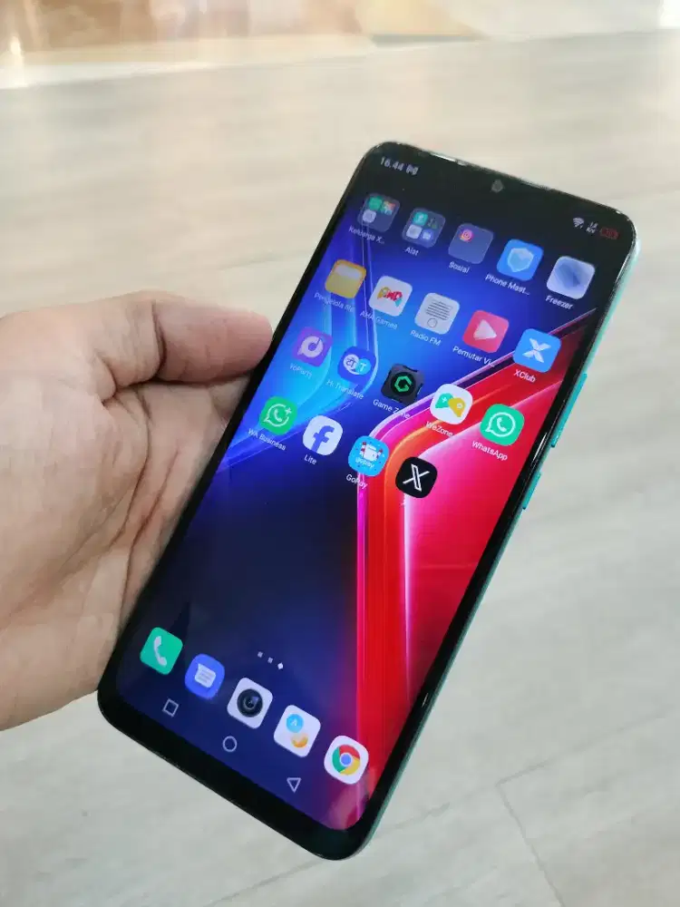 Infinix Hot 11 play ram 4/64 batre badak