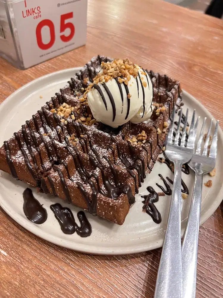 Dicari tukang masak/ waitress