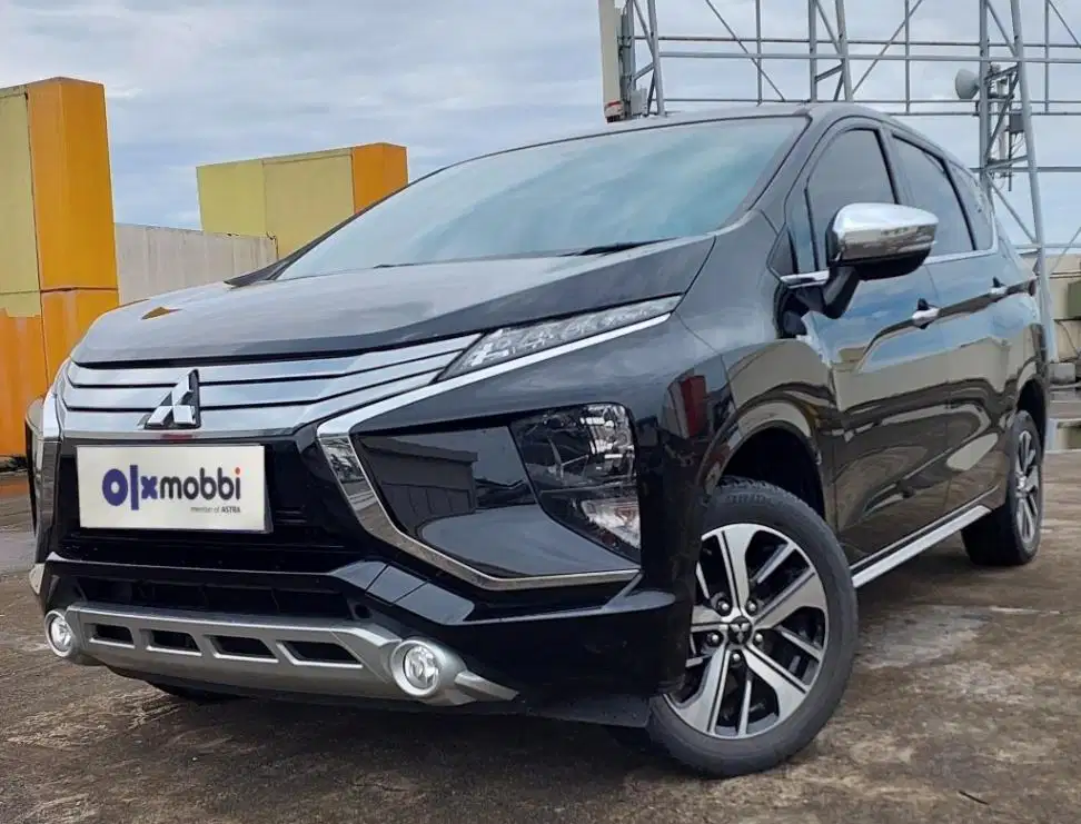 TDP 11 JT Mitsubishi Xpander 1.5 Ultimate Bensin-AT Hitam 2019