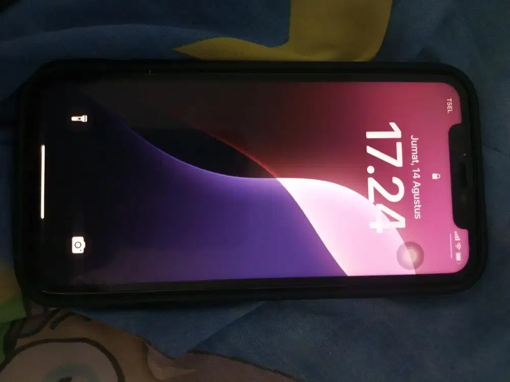 Ip Xr warna putih