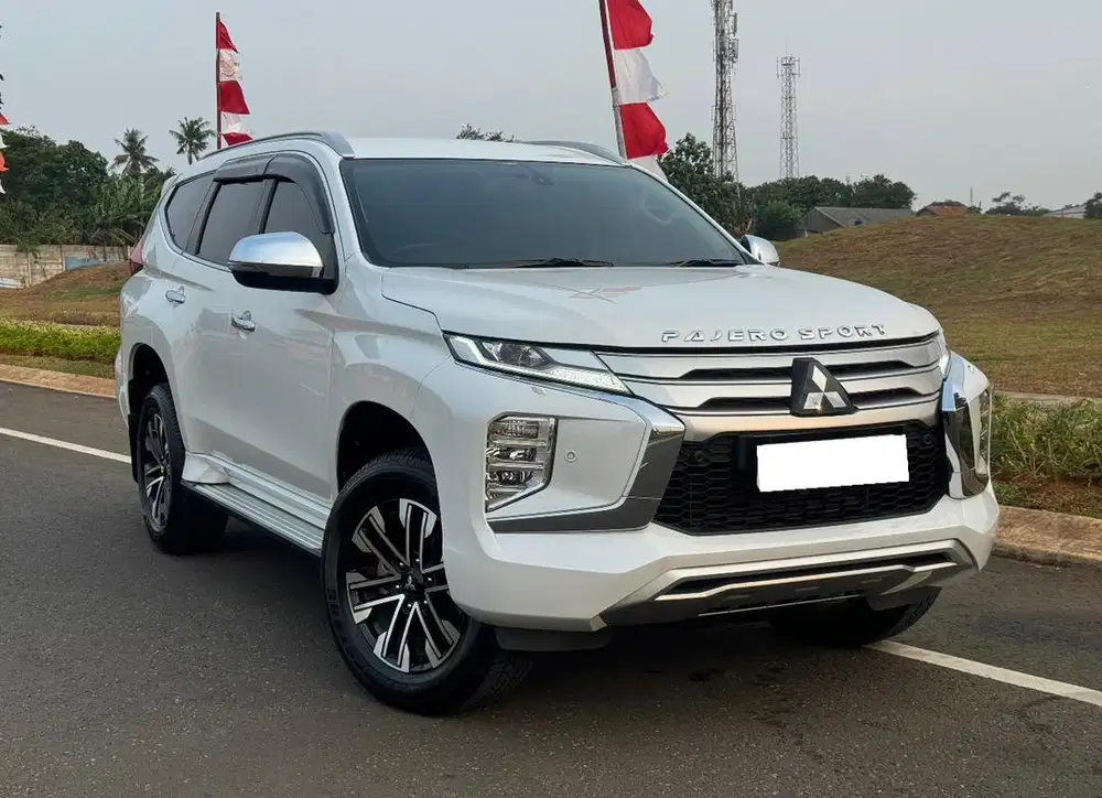 JUAL CEPAT PAJERO SPORT DAKAR 4x2 LOW KM KONDISI ISTIMEWA