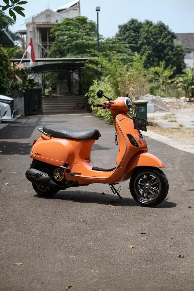 VESPA LX 125 IGET FACELIFT OREN GLOSY