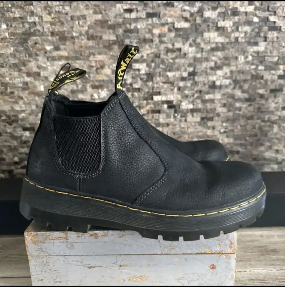 Sepatu Dr.Martens Hardie ii black