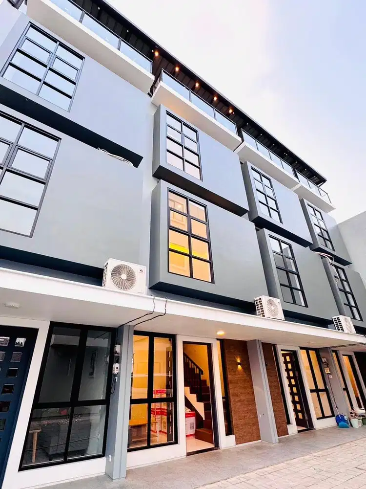 Dijual RUMAH Semi furnished Area Meruya, Jakarta Barat, siap huni