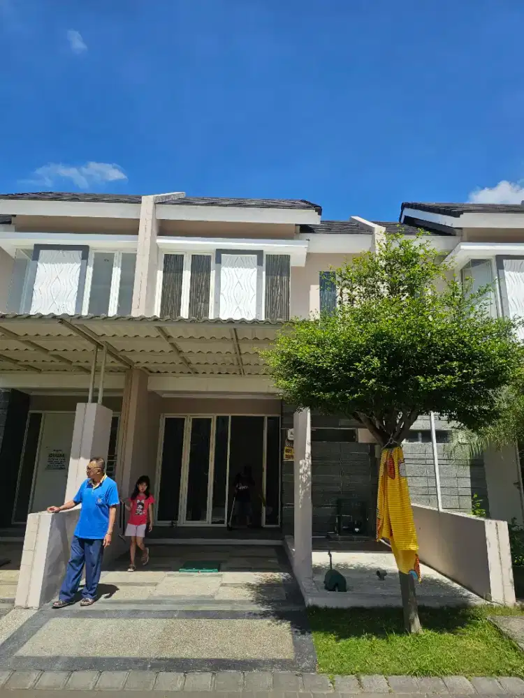 DISEWAKAN RUMAH MEWAH MURAH DI SURABAYA BARAT